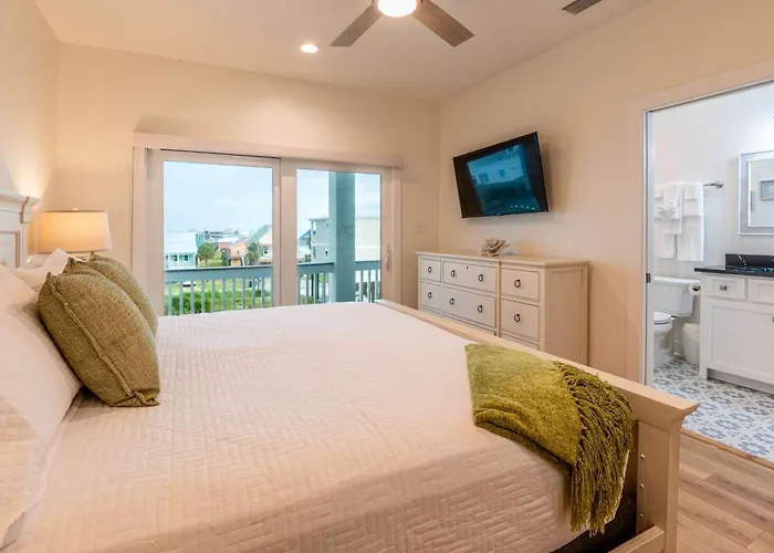 Private Heated Pool With Elevator Access & Free Activities